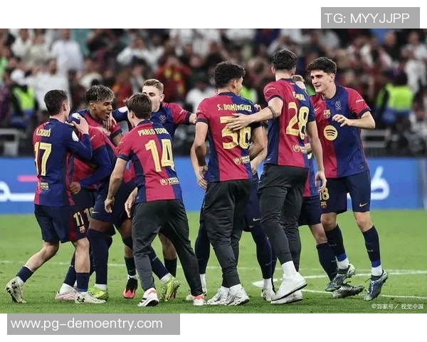 国王杯激战巴萨小胜波尔图红牌争议引发全场热议