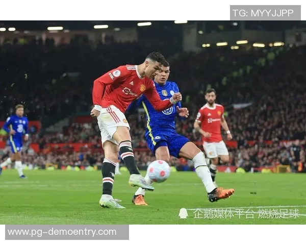 国王杯精彩对决那不勒斯逆转切尔西全场沸腾瞬间回顾